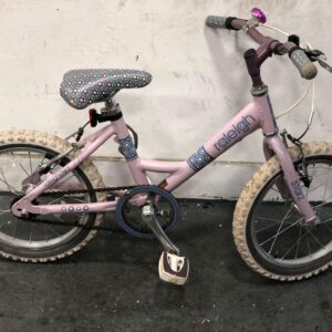 Raleigh starz 16 Girls lightweight bike - Image 1