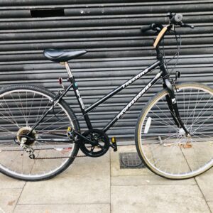Professional ladies hybrid bike fully serviced - Image 1