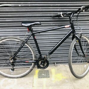 Black alloy light weigh hybrid bike fully serviced with guarantee - Image 1