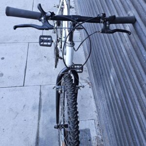 White Mountain Bike - Image 2