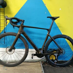 Cervélo Soloist 105 Di2 with Reserve 42/49 Carbon Wheels - Image 2