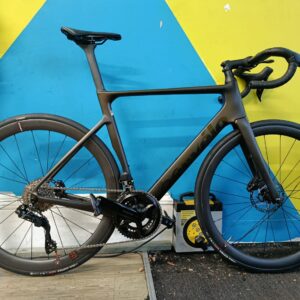 Cervélo Soloist 105 Di2 with Reserve 42/49 Carbon Wheels